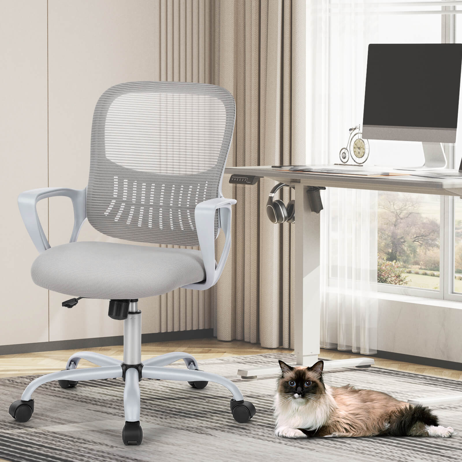 Office chair, ergonomic, adjustable height, with lumbar support and armrests, suitable for home, office.